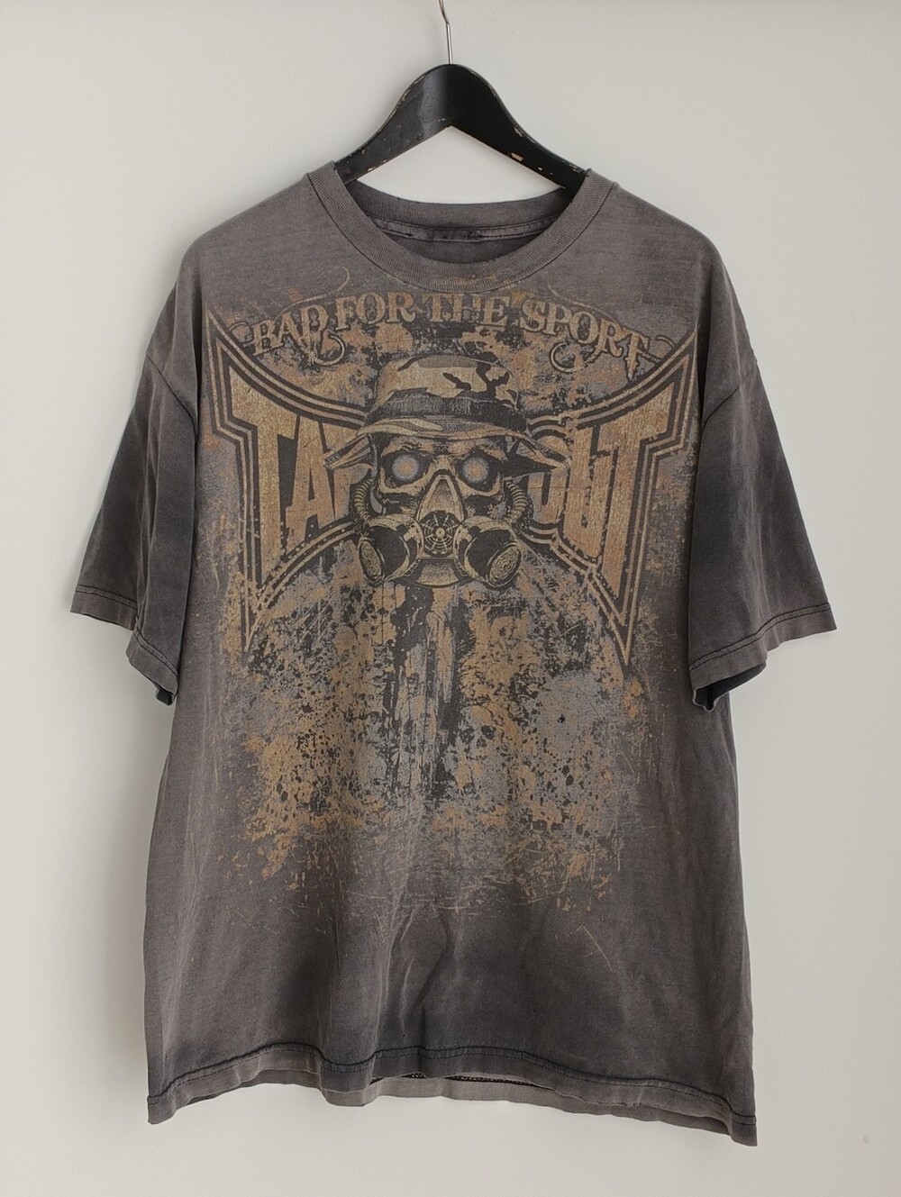 Y2K Tapout Gas Mask Distressed Faded Tee 23.75"x28.25"